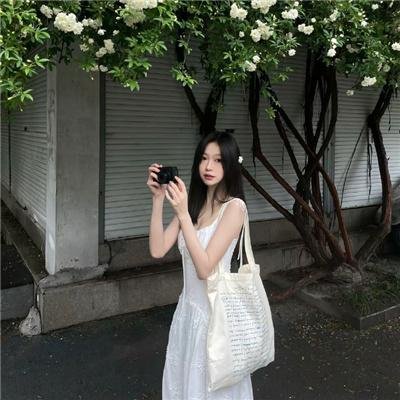 女管家