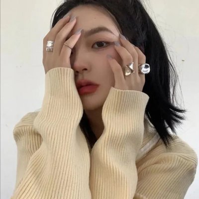 女跳水队员